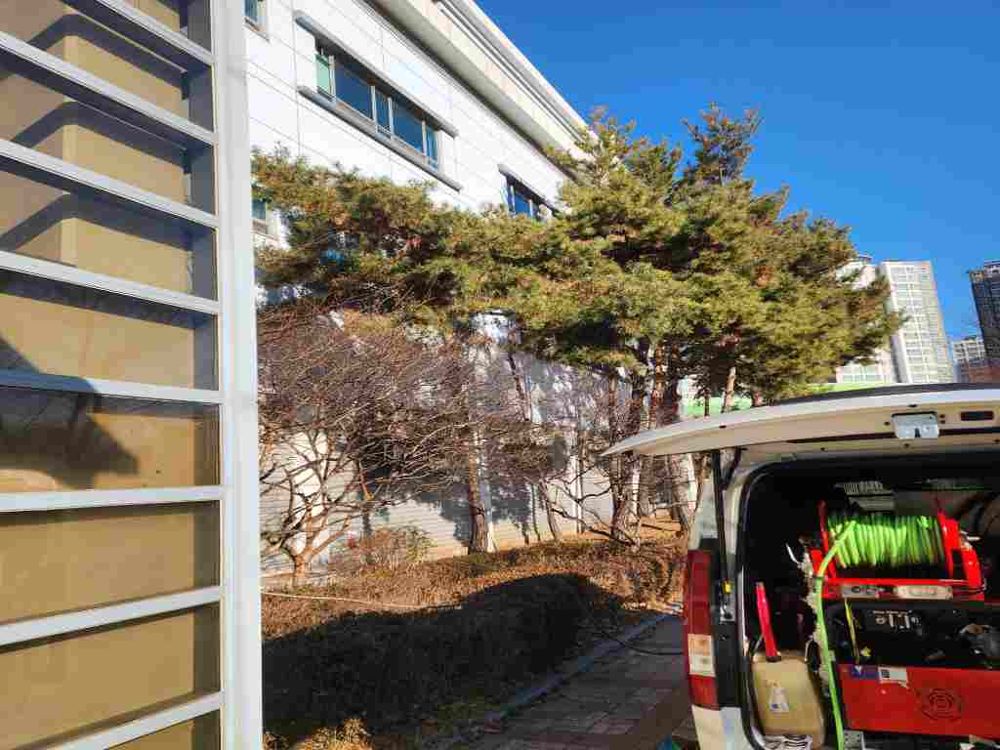 과천동 건물 외부 고압세척 작업
